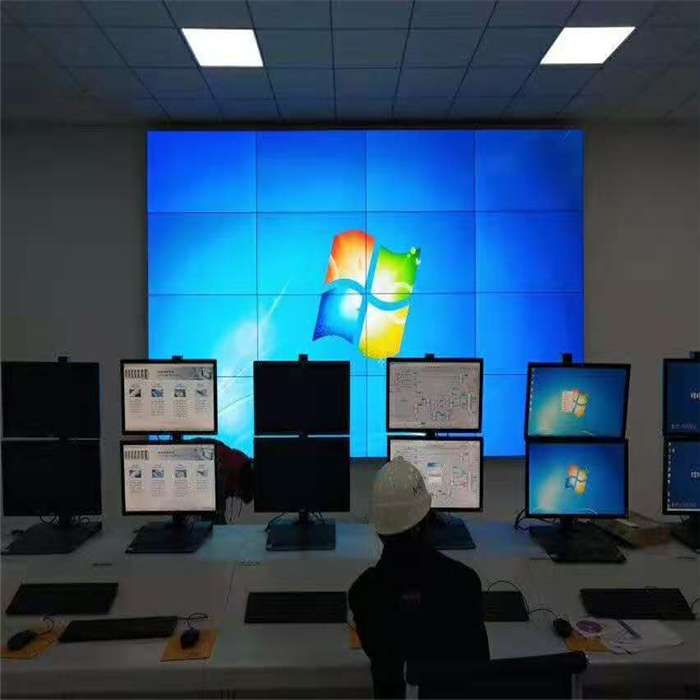 4 x 4 55-inch LCD Video Walls